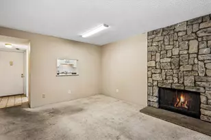9887 E Peakview Ave, Englewood, CO 80111 - Photo 10