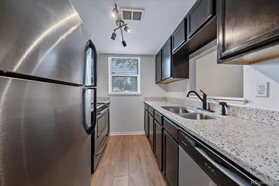 9727 E Peakview Avenue #A1, Englewood, CO 80111 - Photo 10