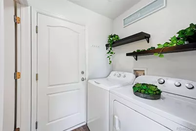 25830 E Byers Place, Aurora, CO 80018 - Photo 14