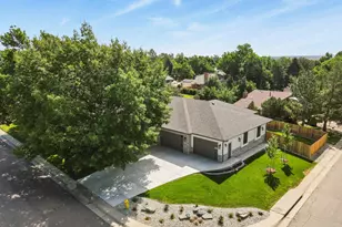 7398 S Depew St, Littleton, CO 80128 - Photo 2