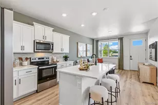 1390 S Chester St, Denver, CO 80247 - Photo 12