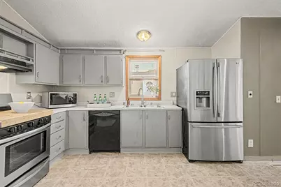 1400 S Collyer Street, Longmont, CO 80501 - Photo 14