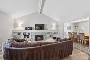 2711 S Oakland Cir E, Aurora, CO 80014 - Photo 4