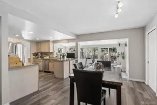 2711 S Oakland Cir E, Aurora, CO 80014 - Photo 12