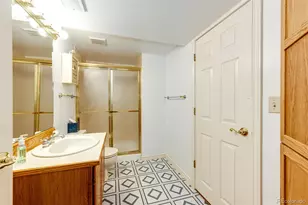 2550 S Iris St, Lakewood, CO 80227 - Photo 32
