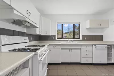 962 S Holly Street, Denver, CO 80246 - Photo 18