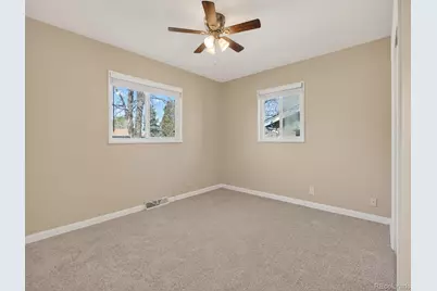 950 Jamaica Street, Aurora, CO 80010 - Photo 12
