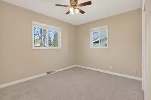 950 Jamaica St, Aurora, CO 80010 - Photo 12