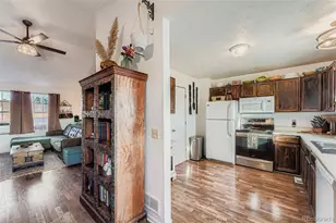 19054 E 16th Ave, Aurora, CO 80011 - Photo 12