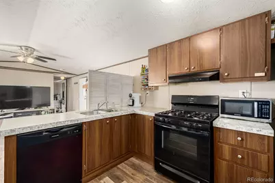 10 9th Avenue, Longmont, CO 80501 - Photo 4