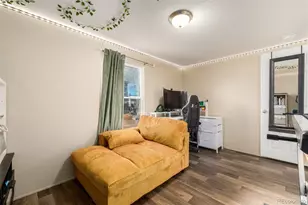 10 9th Ave, Longmont, CO 80501 - Photo 24