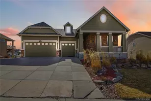 898 Eveningsong Dr, Castle Rock, CO 80104 - Photo 2