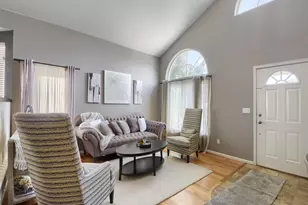 10235 Alexa Ln, Highlands Ranch, CO 80130 - Photo 4
