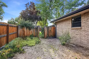 3645 S Poplar St, Denver, CO 80237 - Photo 38