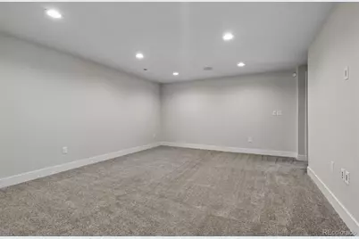 21642 E 60th Avenue, Aurora, CO 80019 - Photo 30