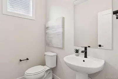 21642 E 60th Avenue, Aurora, CO 80019 - Photo 16