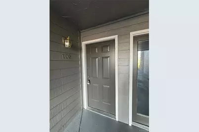 2575 S Syracuse Way #J102, Denver, CO 80231 - Photo 2