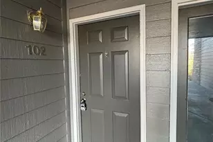 2575 S Syracuse Way, Denver, CO 80231 - Photo 2