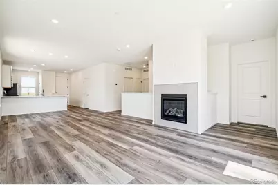 9265 Cathay Court, Commerce City, CO 80022 - Photo 4