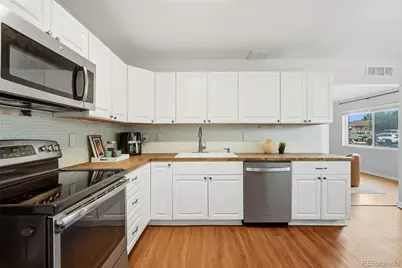 9051 Lilly Court, Thornton, CO 80229 - Photo 10