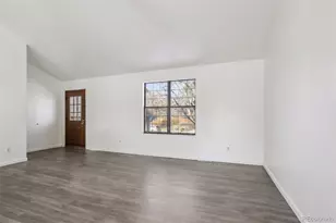 4586 S Fraser Way, Aurora, CO 80015 - Photo 4