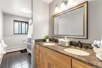 591 Nome Street, Aurora, CO 80010 - Photo 14