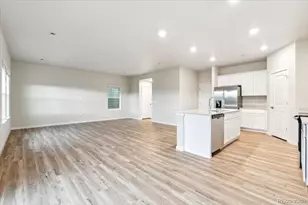 9413 Danube St, Commerce City, CO 80022 - Photo 6