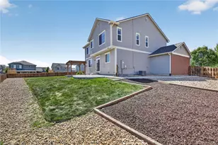 22 N Newcastle Ct, Aurora, CO 80018 - Photo 8
