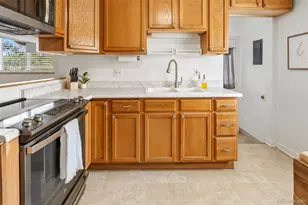 6978 Kidder Dr, Denver, CO 80221 - Photo 10