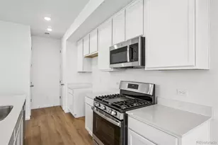 24131 E 30th Pl, Aurora, CO 80019 - Photo 8