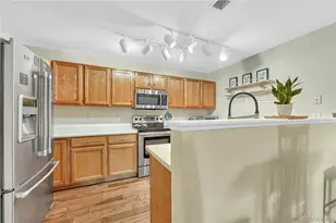 4251 S Blackhawk Cir, Aurora, CO 80014 - Photo 8