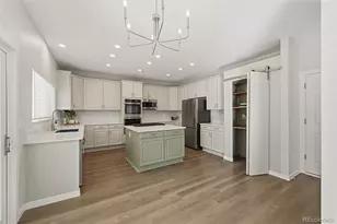 5968 E Monument Dr, Castle Rock, CO 80104 - Photo 10