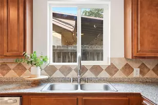 5520 E Thrill Pl, Denver, CO 80207 - Photo 18