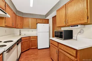 9157 W Cedar Dr, Lakewood, CO 80226 - Photo 14