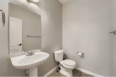 7463 S Biloxi Court, Aurora, CO 80016 - Photo 12