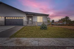 2123 S Gray St, Lakewood, CO 80226 - Photo 2