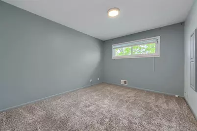 910 E Briarwood Circle, Centennial, CO 80122 - Photo 14