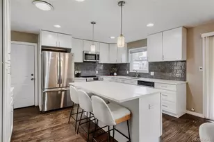 910 E Briarwood Circle, Centennial, CO 80122 - Photo 8