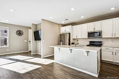 21832 E Quincy Circle, Aurora, CO 80015 - Photo 8