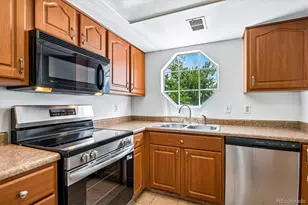 12583 E Pacific Cir, Aurora, CO 80014 - Photo 8