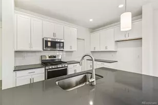 5242 Denali Blvd, Aurora, CO 80019 - Photo 10