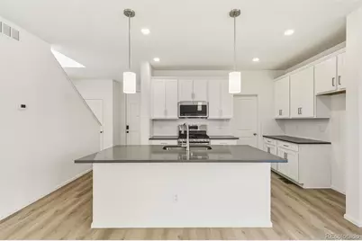 5242 Denali Boulevard, Aurora, CO 80019 - Photo 8