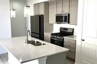 22 N Trussville St, Aurora, CO 80018 - Photo 2