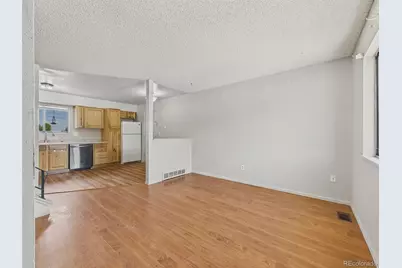 904 S Uravan Street, Aurora, CO 80017 - Photo 2
