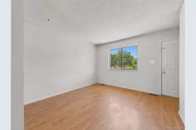 904 S Uravan Street, Aurora, CO 80017 - Photo 4