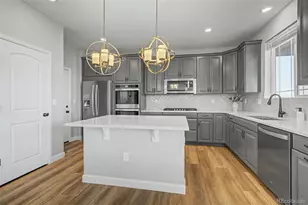 1679 Stable View Dr, Castle Rock, CO 80108 - Photo 4