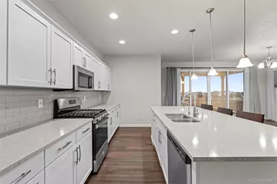 639 N Waterloo Court, Aurora, CO 80018 - Photo 12
