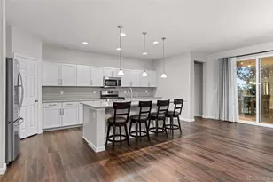 639 N Waterloo Ct, Aurora, CO 80018 - Photo 8