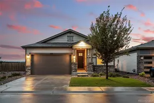 639 N Waterloo Ct, Aurora, CO 80018 - Photo 1