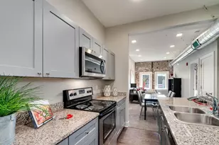300 S Logan St, Denver, CO 80209 - Photo 8